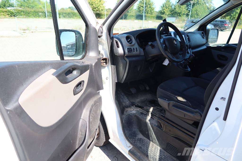 Renault TRAFIC Lieferwagen