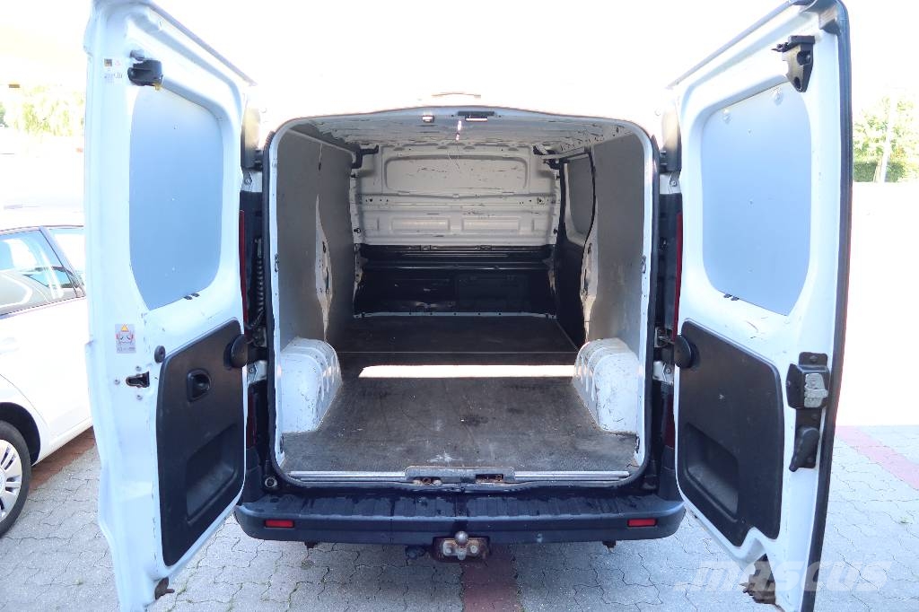 Renault TRAFIC Lieferwagen