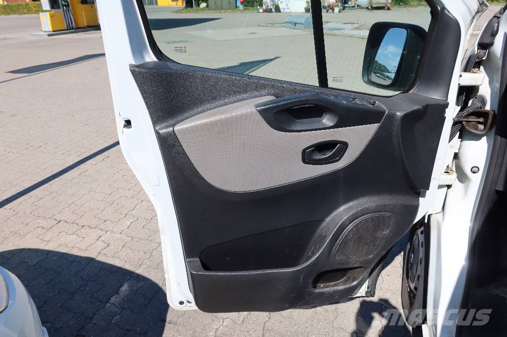 Renault TRAFIC Lieferwagen