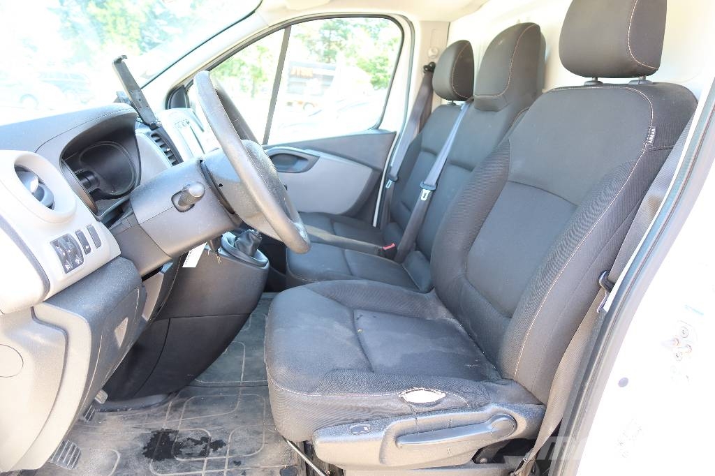 Renault TRAFIC Lieferwagen