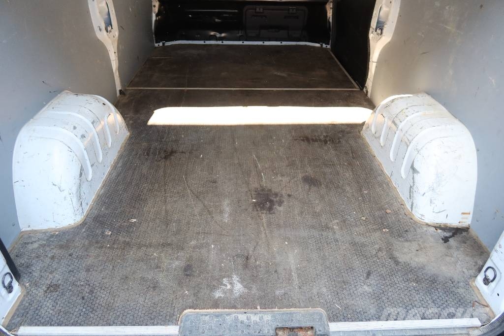 Renault TRAFIC Lieferwagen