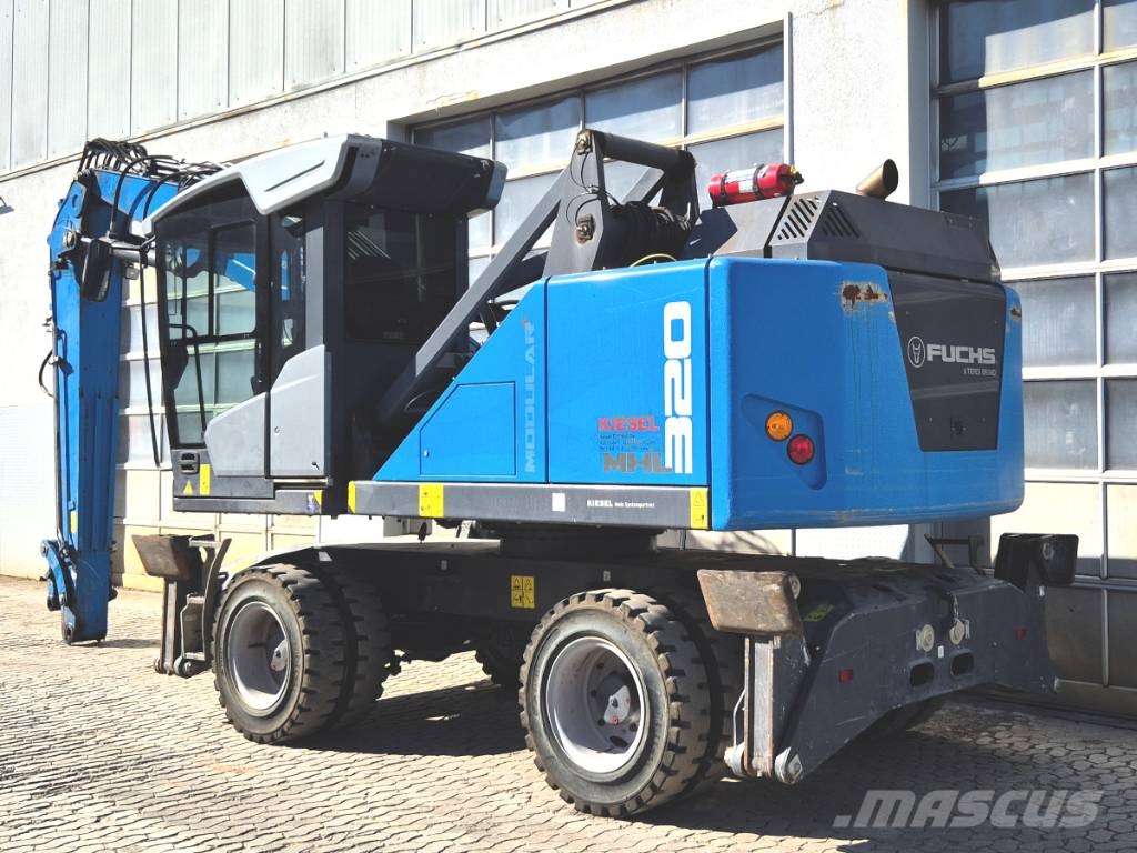 Fuchs MHL 320 F Pelle à déchets