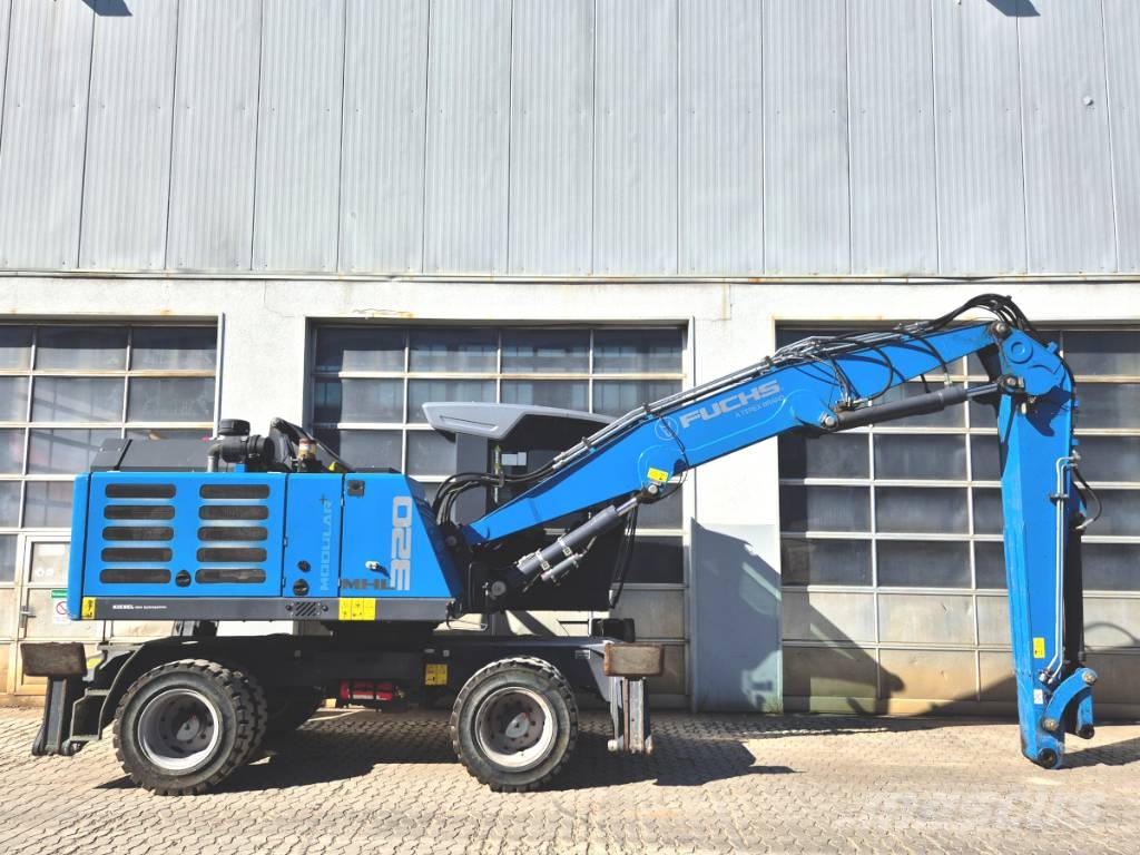 Fuchs MHL 320 F Pelle à déchets
