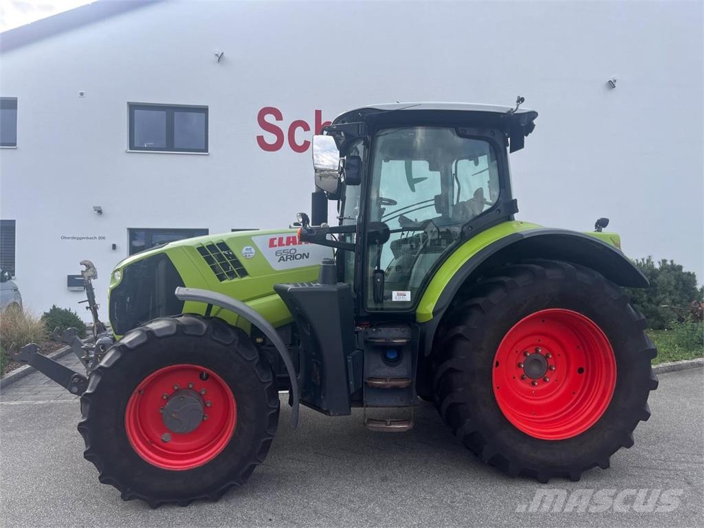 CLAAS Arion 650 CIS HEXASHIFT Tractoren