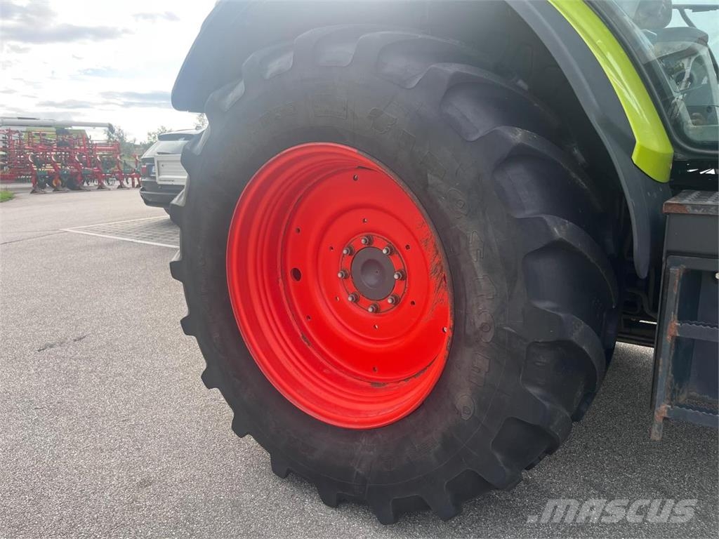 CLAAS Arion 650 CIS HEXASHIFT Tractoren