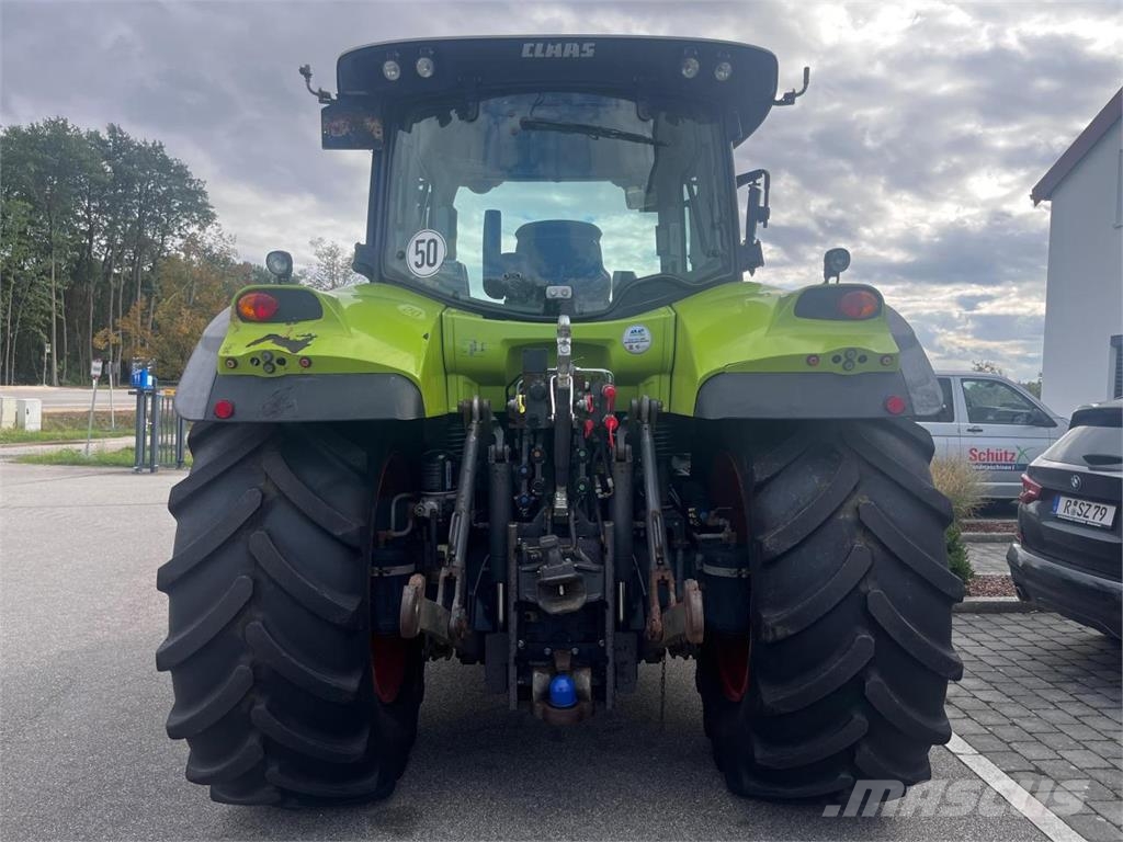 CLAAS Arion 650 CIS HEXASHIFT Tractoren