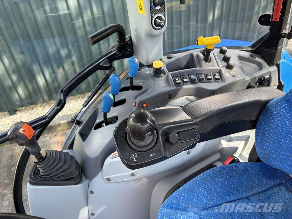 New Holland T5.105 EC Traktoriai