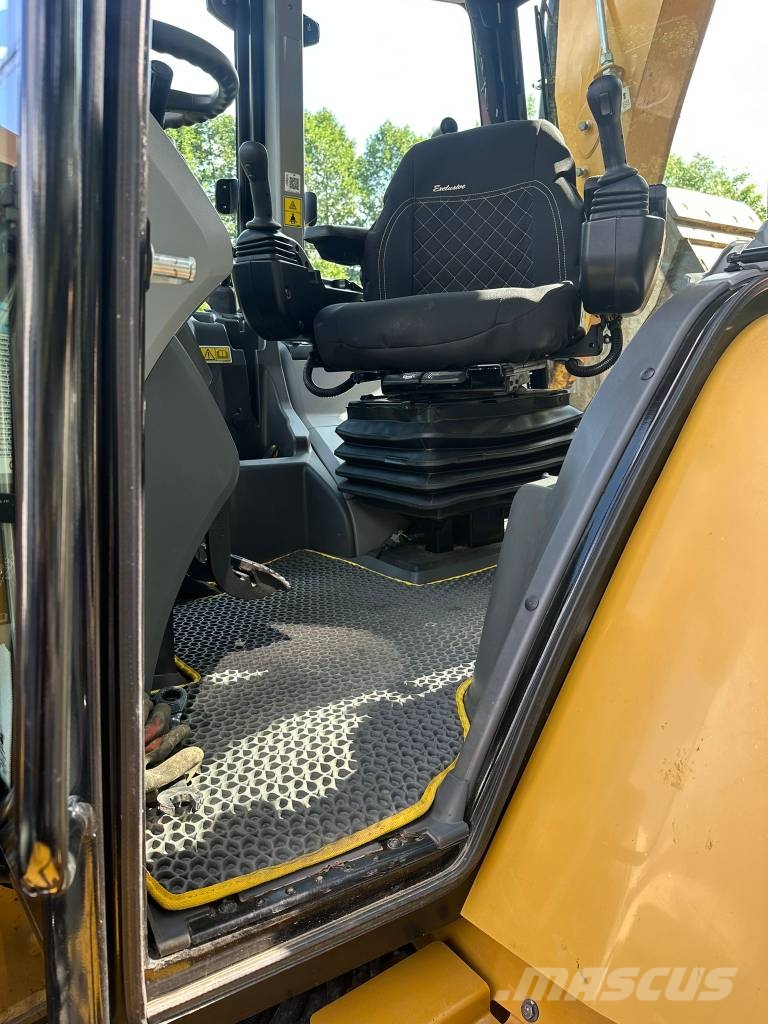 CAT 444 Εκσκαφείς Φορτωτές τύπου JCB