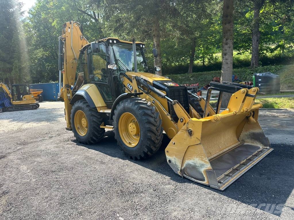 CAT 444 Εκσκαφείς Φορτωτές τύπου JCB