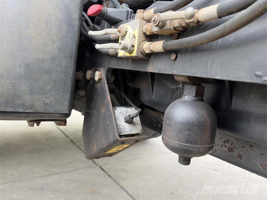 New Holland TM Series Traktorid