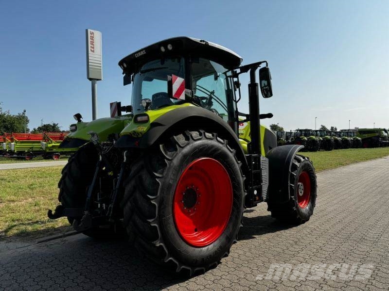 CLAAS AXION 830 트랙터