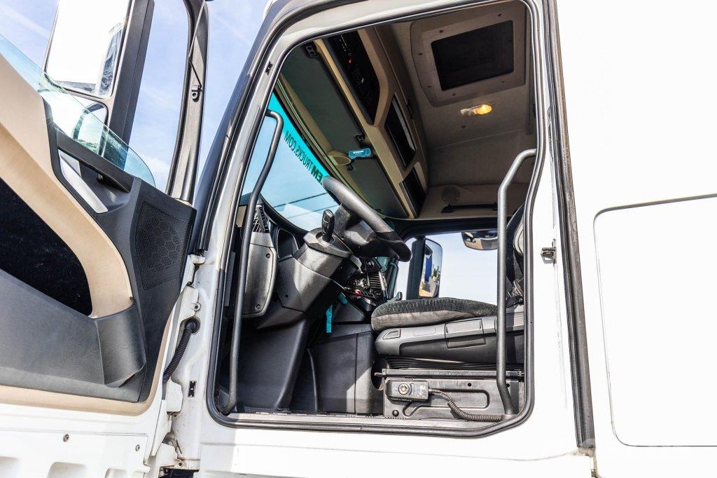Mercedes-Benz ACTROS 1845 LS Camiones tractor