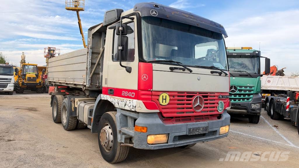 Mercedes-Benz ACTROS 2640 6x4 tipper - spring Самоскиди