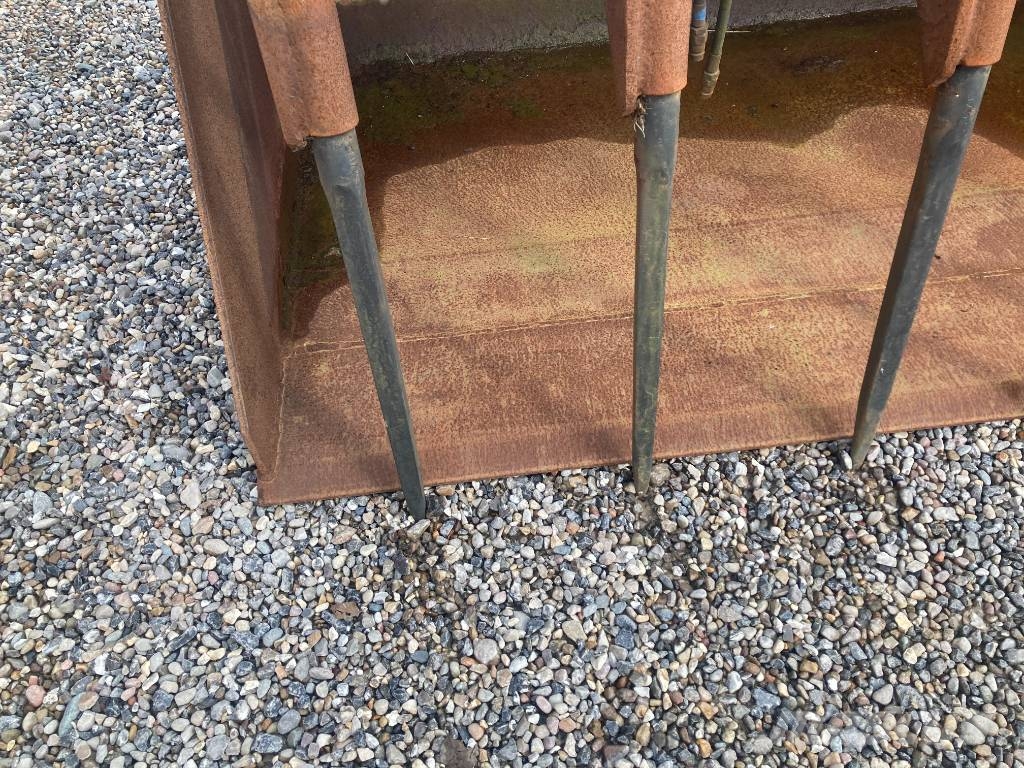 LSB Skovl m. overfald Buckets