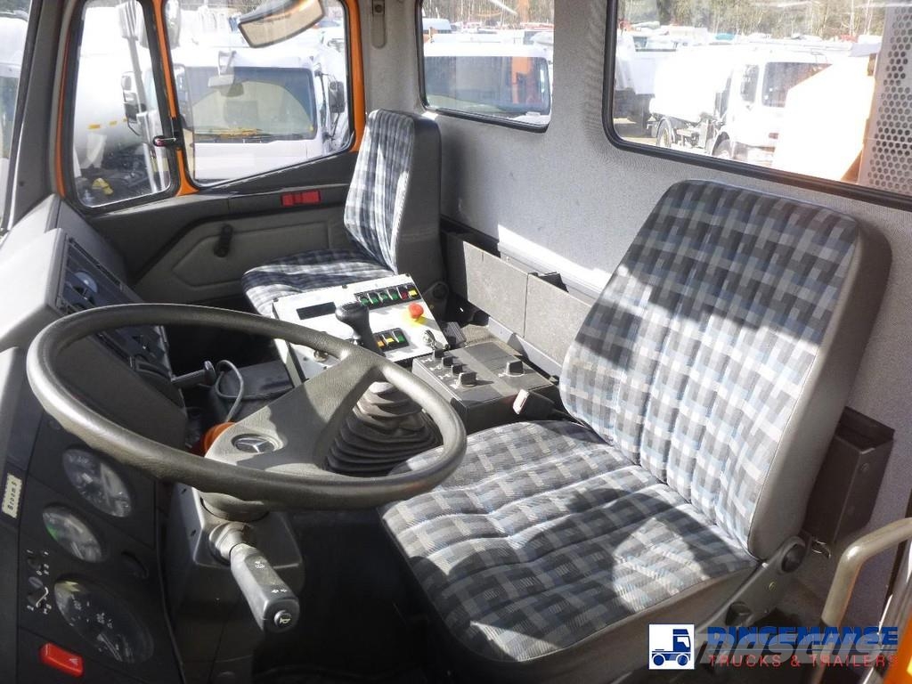 MB Trac SK 2031 4x4x4 Schmidt CJS9 airport sweeper snow pl Snow groomers