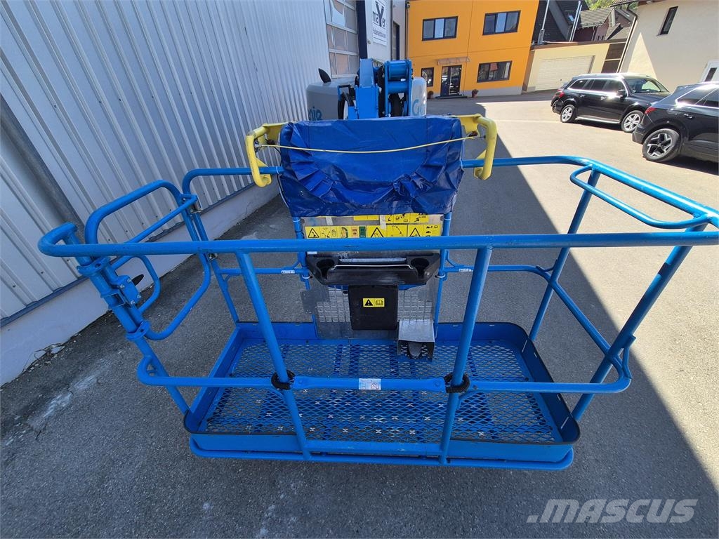 Genie Z-45XC Plataformas con brazo de elevación manual