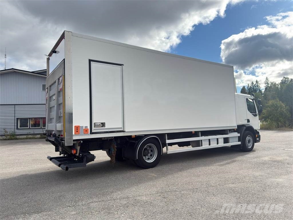 Volvo FE320 4x2 貨箱式卡車