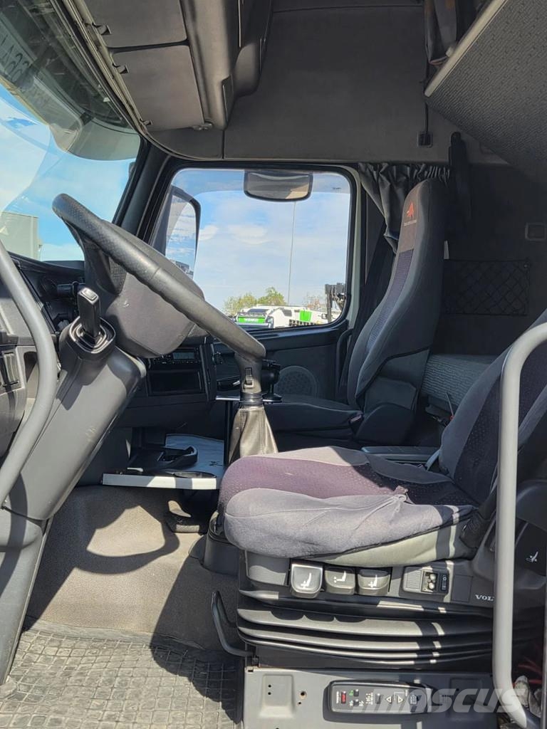 Volvo FH 420 Globetrotter XL 6x2*4 - BDF - Manual gearbo Absetzkipper