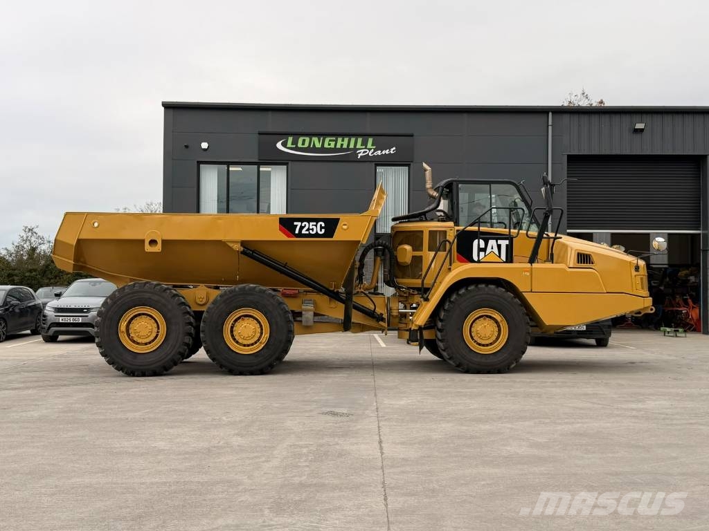CAT 725 C ساحبات مفصلية