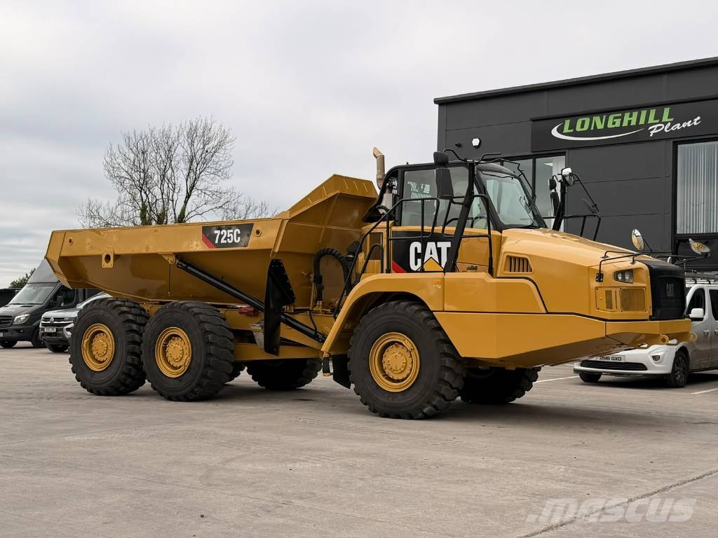 CAT 725 C ساحبات مفصلية