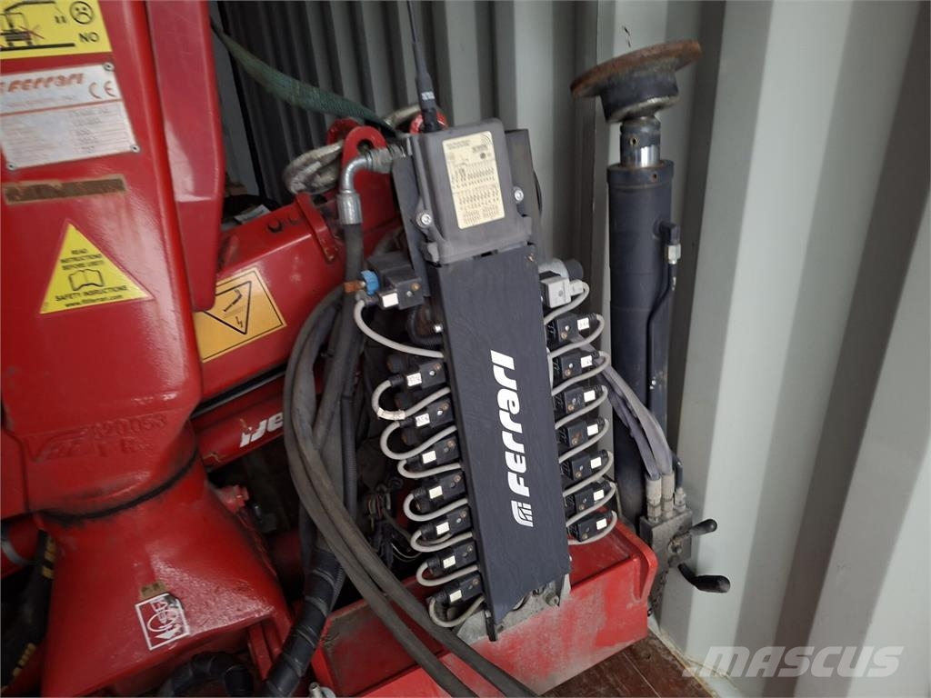 Ferrari F540R Load handling accessories