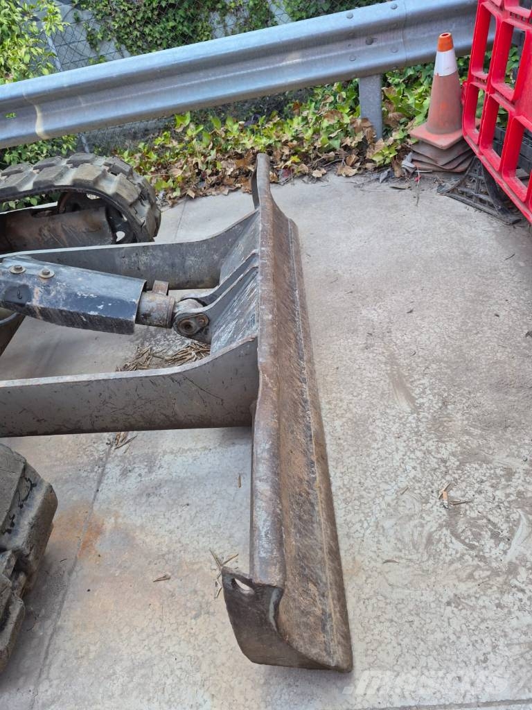 Yanmar Vio 50 U حفارات صغيرة أقل من 7 طن (حفارات صغيرة)
