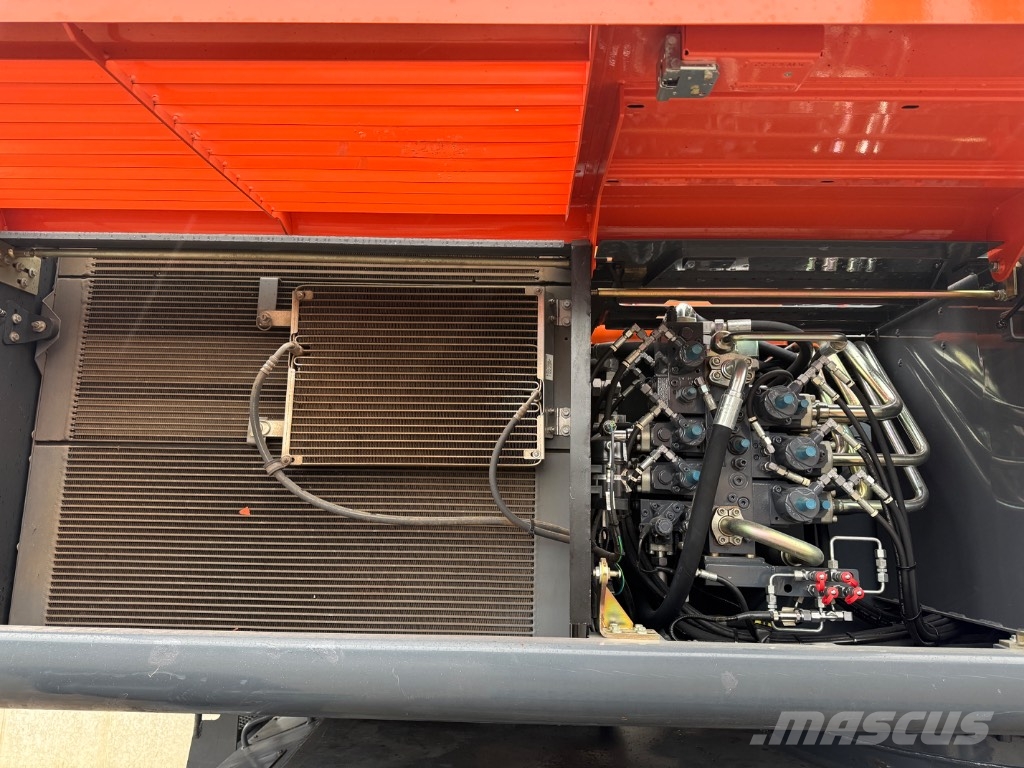Atlas 350 MH Materjalikäitlusmasinad
