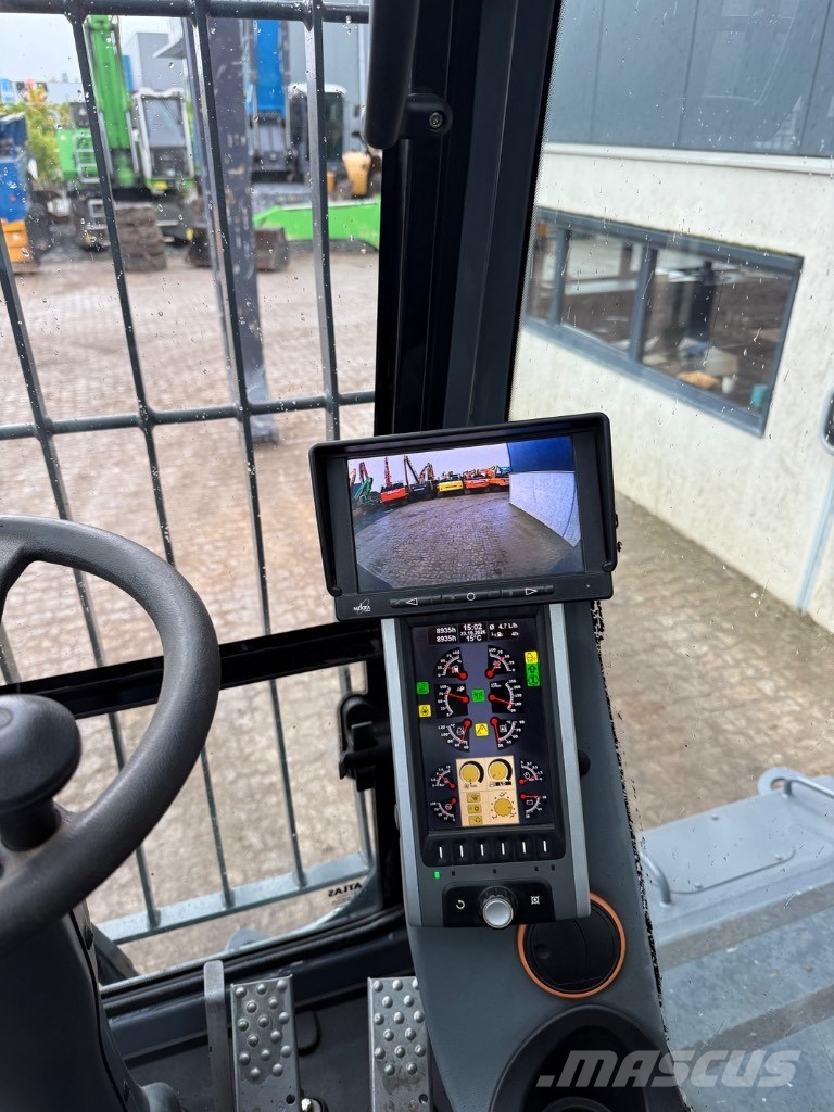 Atlas 350 MH Materjalikäitlusmasinad