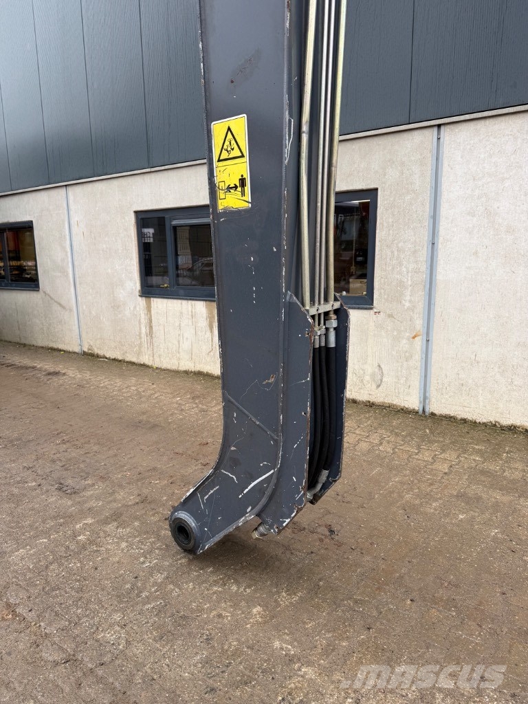 Atlas 350 MH Materjalikäitlusmasinad