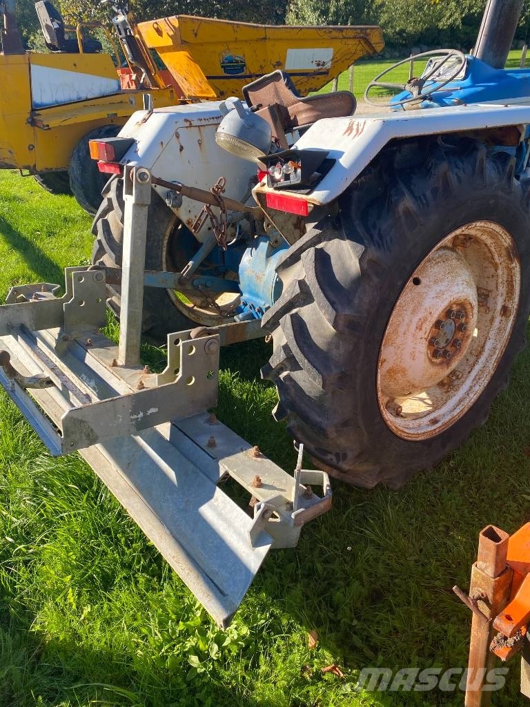 Ford 3000X Traktory