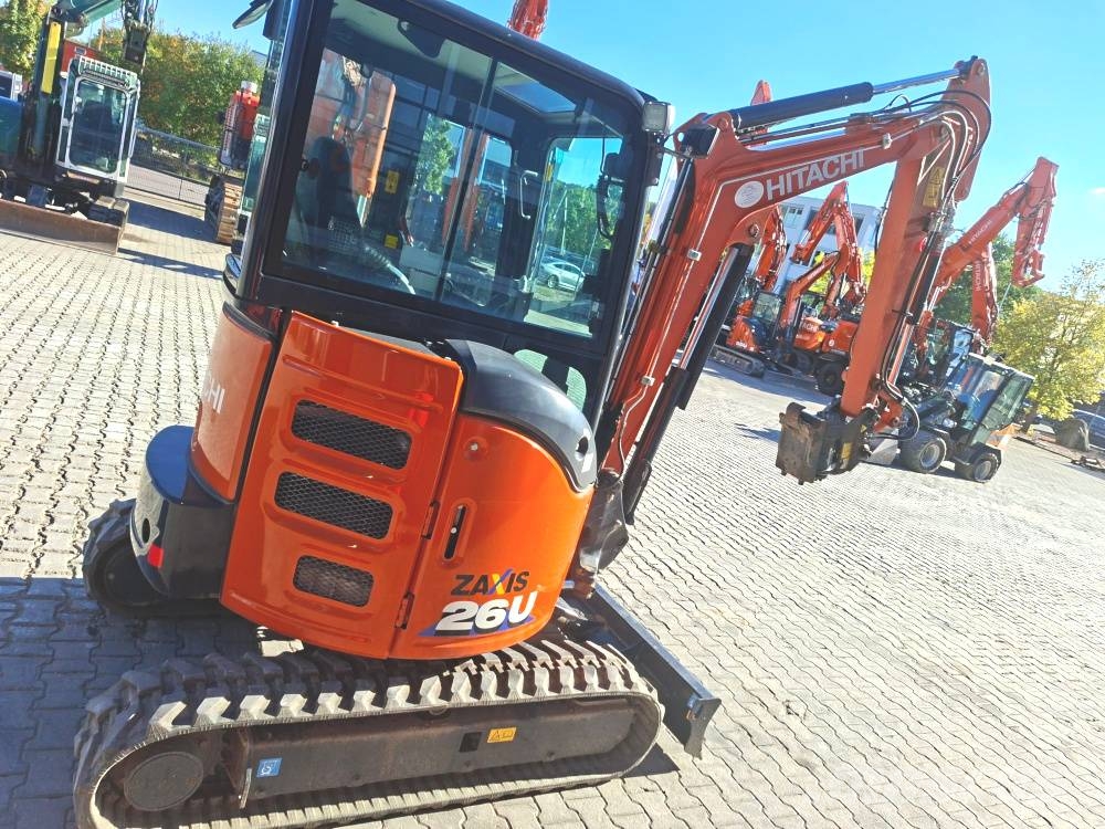 Hitachi ZX 26 U-6 Mini bagri <7t