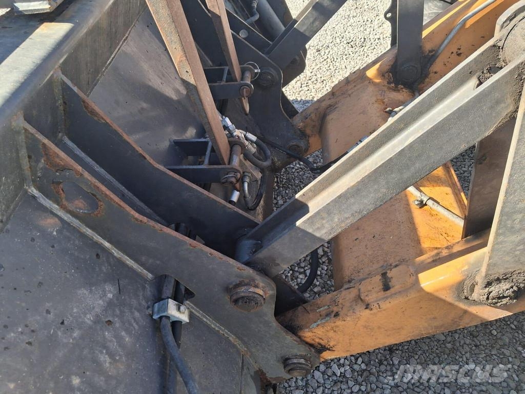 CASE 695ST Tractopelle
