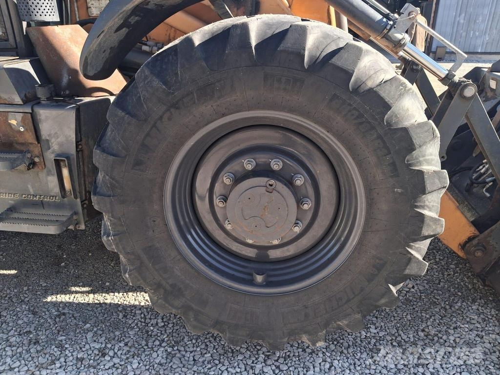 CASE 695ST Tractopelle