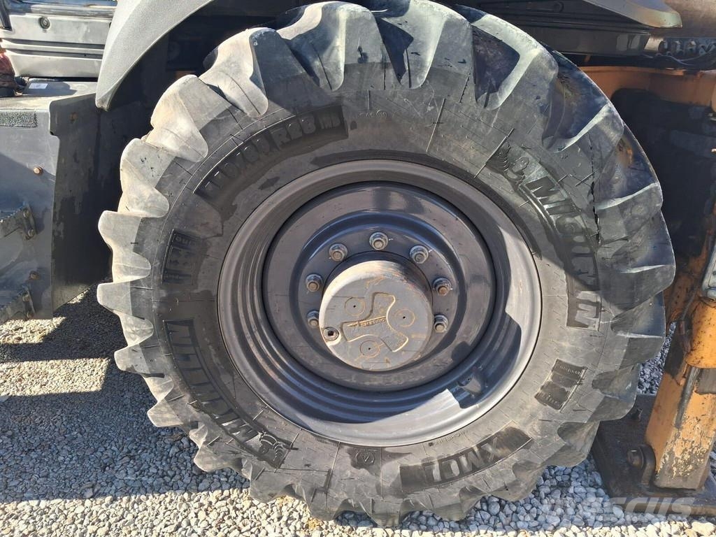 CASE 695ST Tractopelle