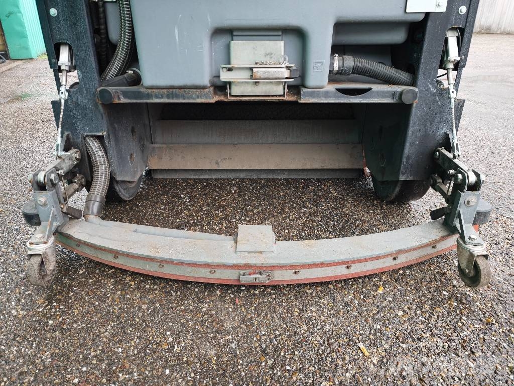 Kärcher B300 RI LPG Veegmachines