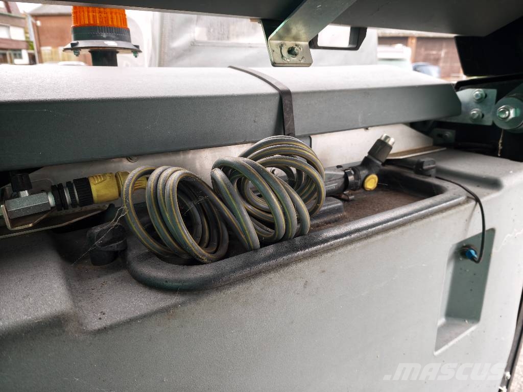 Kärcher B300 RI LPG Veegmachines