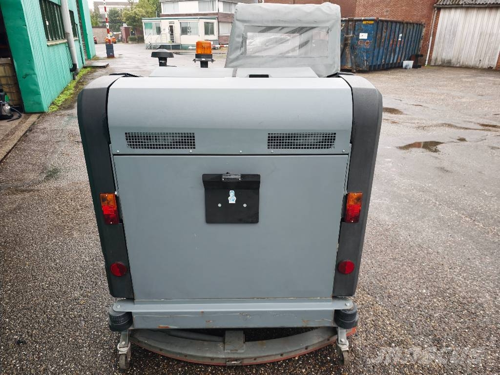 Kärcher B300 RI LPG Veegmachines