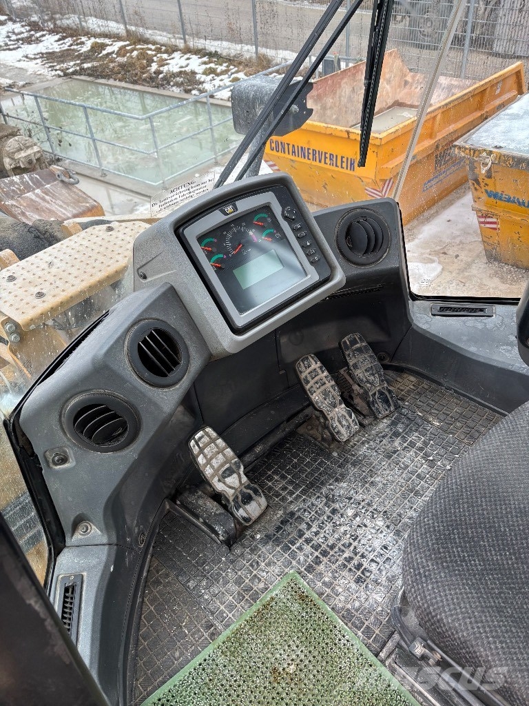 CAT 966 K Carregadeiras de rodas