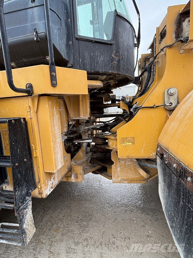 CAT 966 K Carregadeiras de rodas