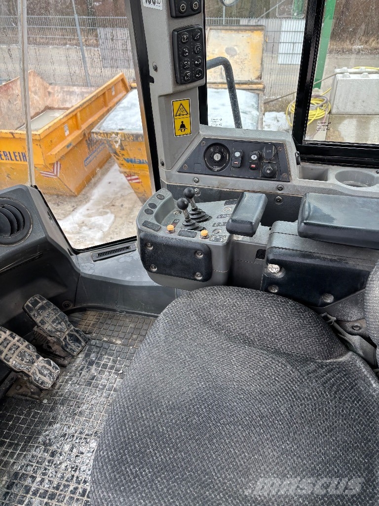 CAT 966 K Carregadeiras de rodas