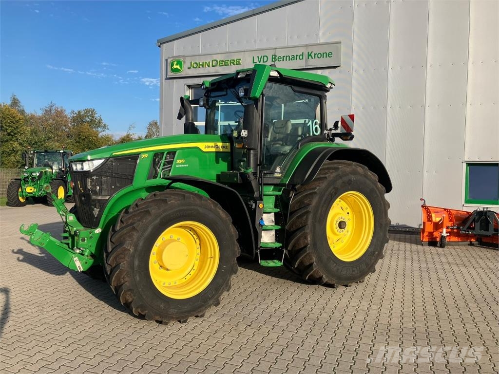 John Deere 7R 330 Traktorji