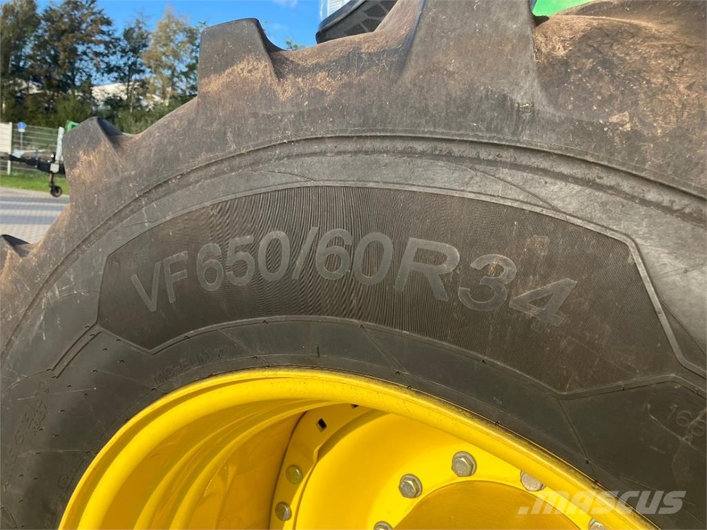 John Deere 7R 330 Traktorji