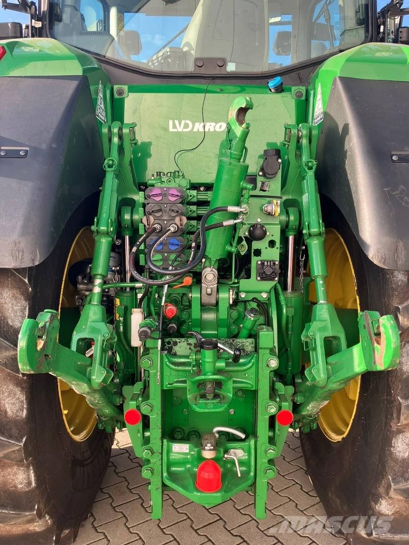 John Deere 7R 330 Traktorji