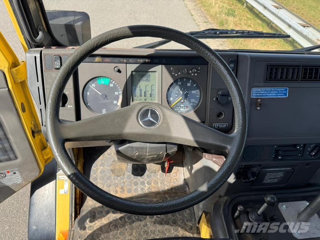 Mercedes-Benz Unimog U140 自卸式货车