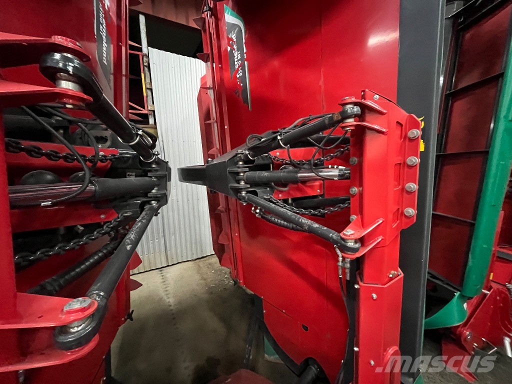 Kverneland 53100MT BX Maaikneuzers