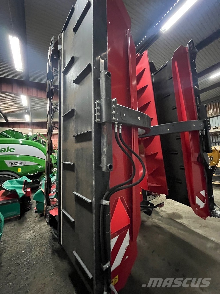 Kverneland 53100MT BX Maaikneuzers