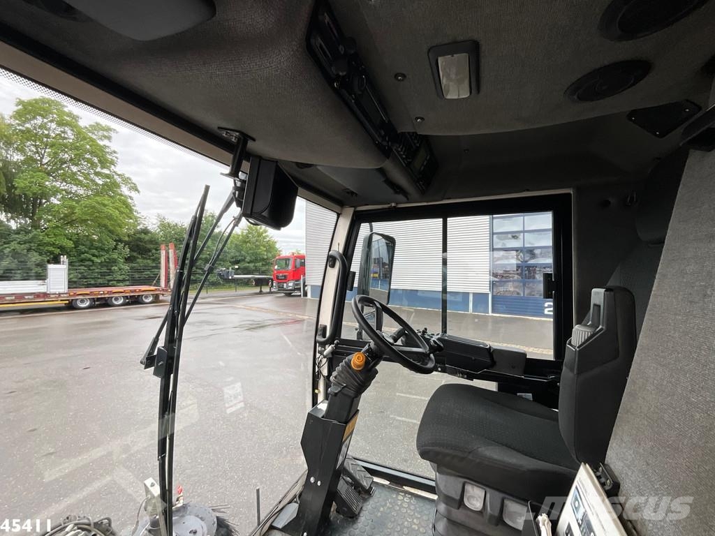 Schmidt Cleango 500 Compact Euro 6 with 3-rd brush 道路清扫车