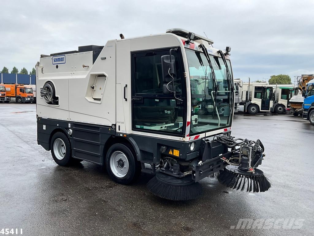 Schmidt Cleango 500 Compact Euro 6 with 3-rd brush 道路清扫车