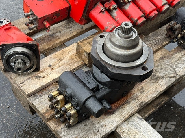 O&K RH 12 TRAVEL MOTOR هيدروليات