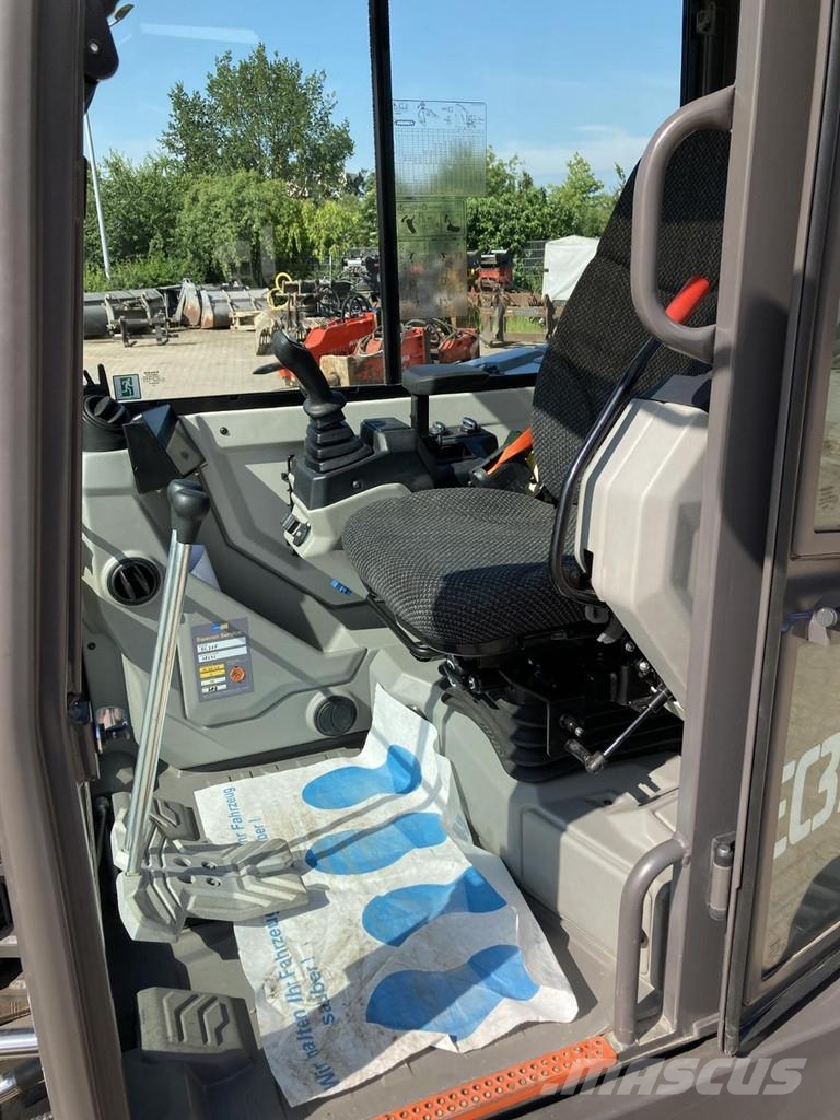 Volvo EC 37 F Mini excavadoras < 7t